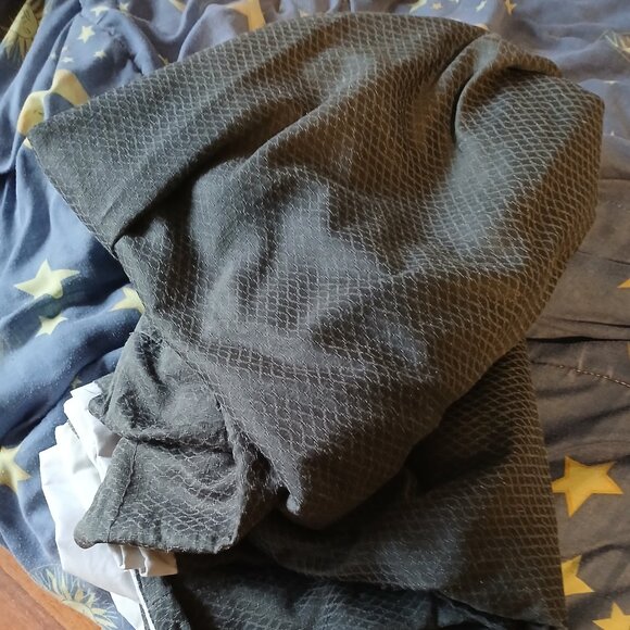 Set of Black Out Curtains (2 curtains) - Picture 1 of 3